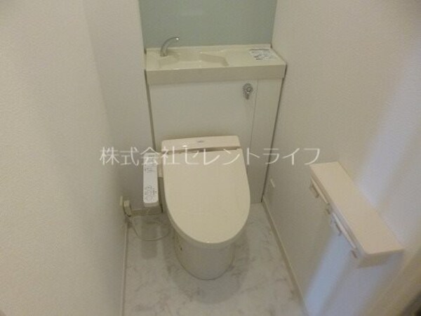 トイレ(温水洗浄暖房便座機能トイレ)