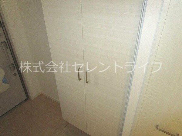 玄関(トールシューズボックス)