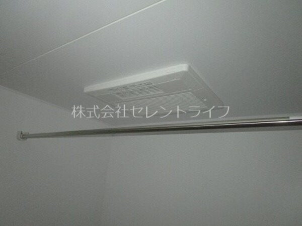 その他設備(暖房・涼風機能付き浴室換気乾燥機)