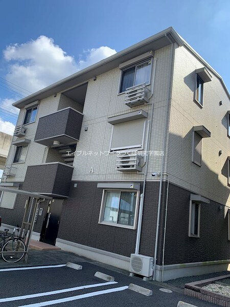 Side three　A外観写真
