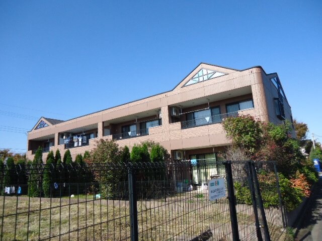 物件外観写真1　(外観写真（昼）)