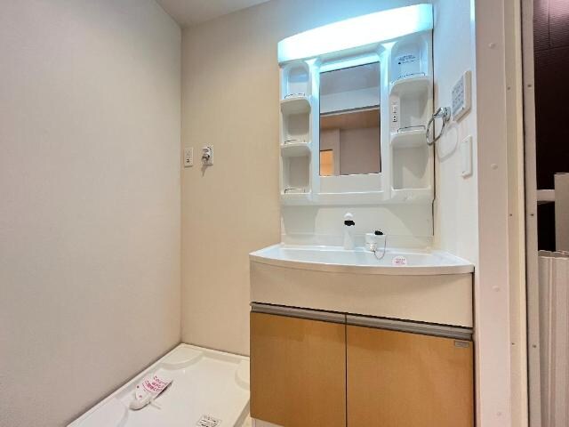 物件内観写真10　(洗面)