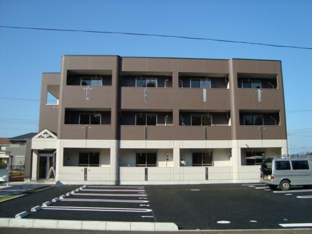 物件外観写真1　(外観写真（昼）)