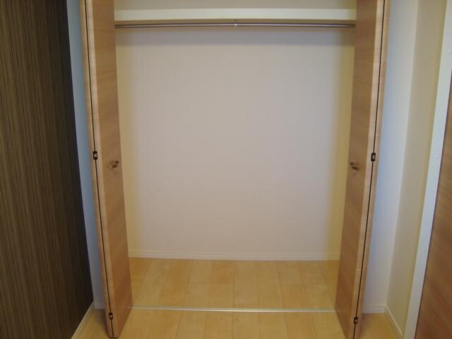 物件内観写真13　(クローゼット)