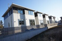 アイステージの外観写真