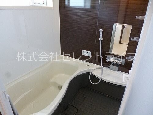 物件内観写真15　(一坪風呂)