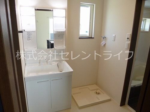 物件内観写真27　(洗面所)