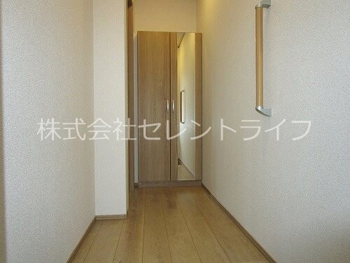 物件内観写真20　(玄関ホール)