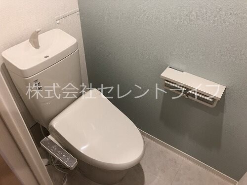 トイレ(温水洗浄暖房便座)