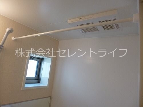 物件内観写真20　(涼風・暖房・換気乾燥機)