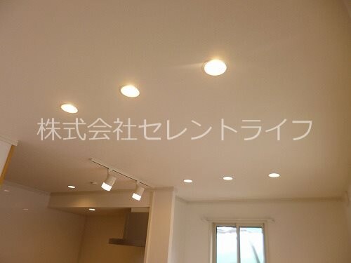物件内観写真35　(リビング照明 ダウンライト)