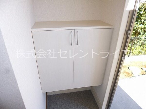 玄関(シューズボックス)