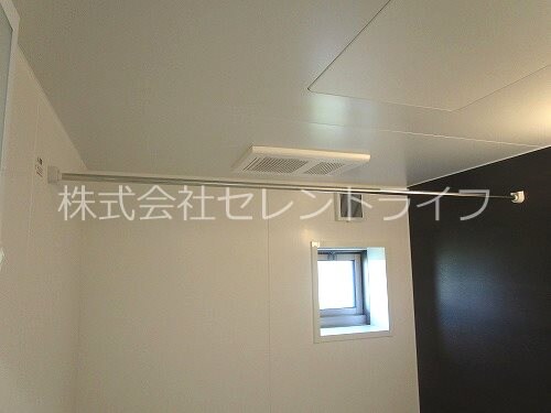 物件内観写真17　(暖房・涼風換気乾燥機)