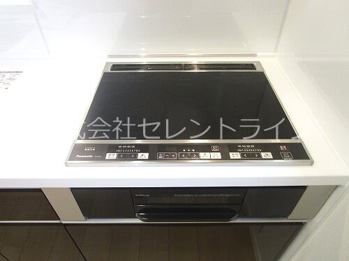 物件内観写真18　(グリル付き3口ＩＨコンロ)