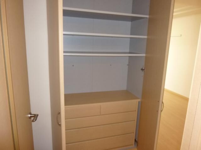 物件内観写真14　(収納)