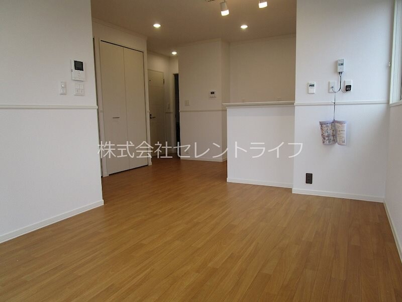 物件内観写真18　(リビング)