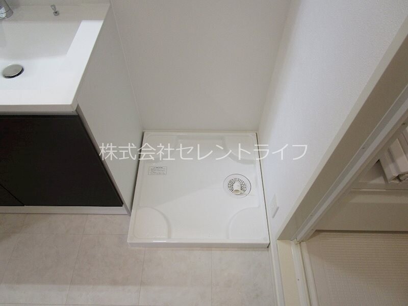 物件内観写真32　(洗濯機置き場)