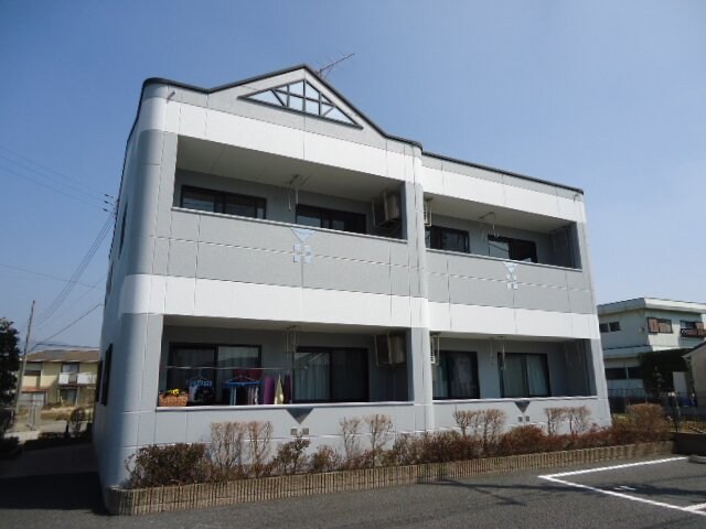 物件外観写真1　(外観写真（昼）)