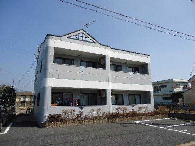 物件外観写真2　(外観写真（昼）)