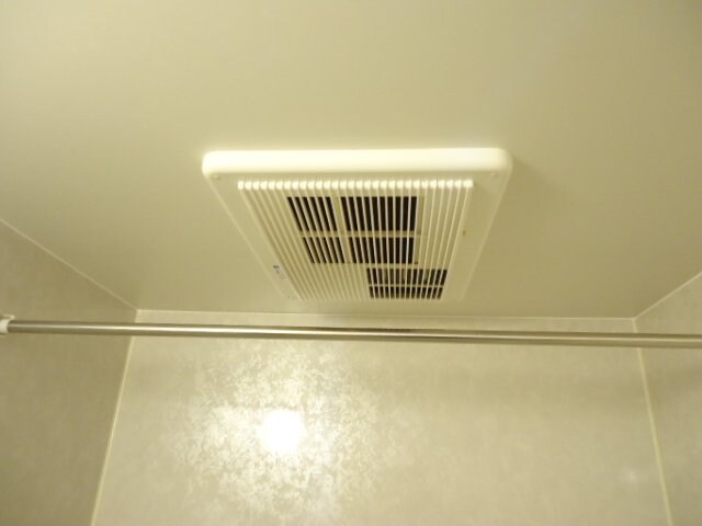 物件内観写真13　(浴室乾燥)