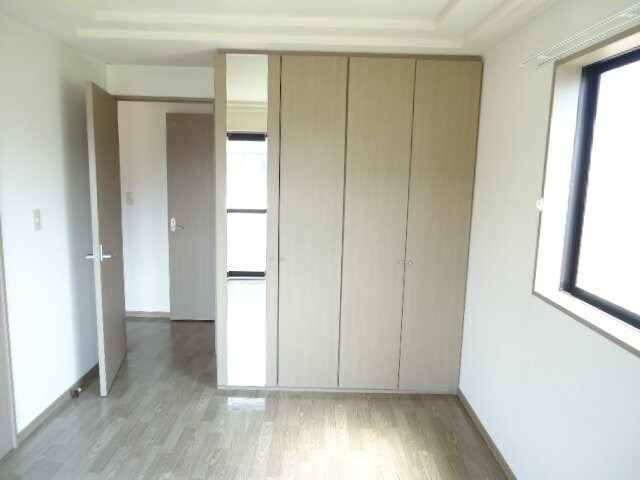 物件内観写真14　(クローゼット)