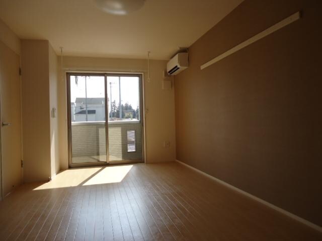 物件内観写真16　(洋室)