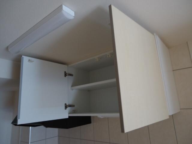 物件内観写真22　(キッチン吊戸棚)