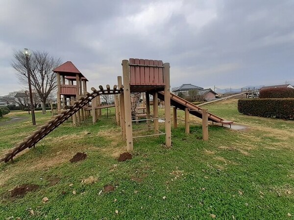 その他(中根ふれあい公園まで350m)
