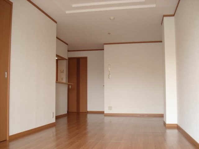 物件内観写真6　(リビング)