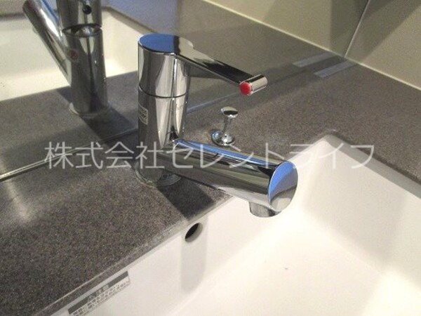 洗面所(洗面化粧台シャワーヘッド)