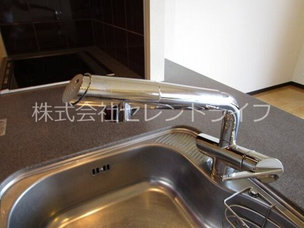 キッチン(浄水機能付きシャワー水栓)