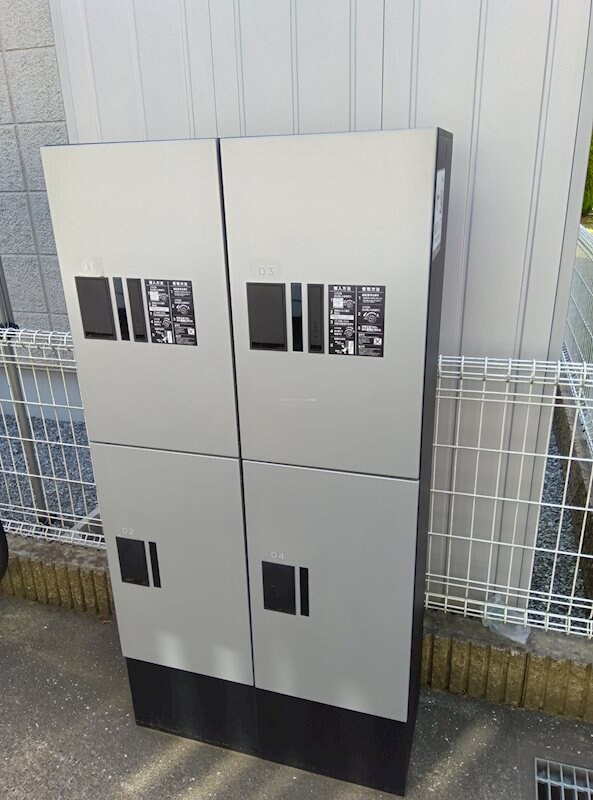 物件内観写真2　(宅配ボックス)