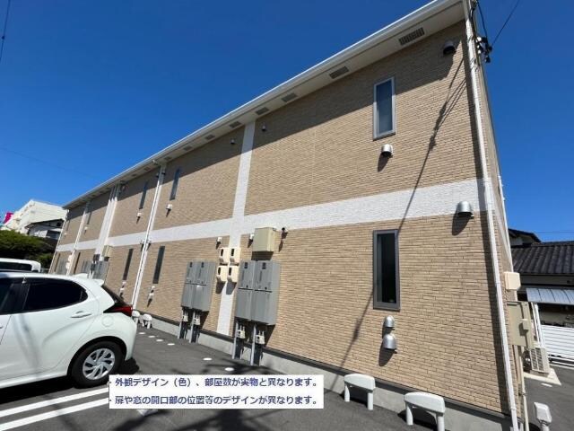 物件外観写真2　(同型タイプ)