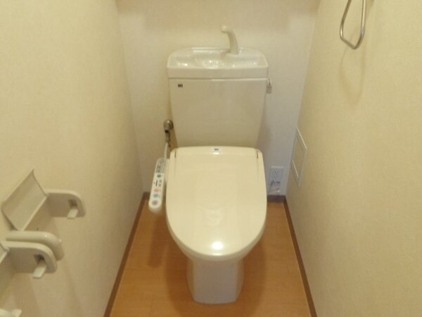 トイレ(シャワー付トイレ)
