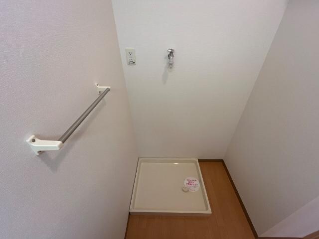 物件内観写真25　(洗濯機置場)