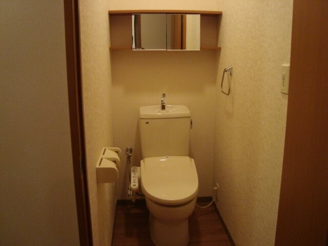 物件内観写真10　(トイレ)