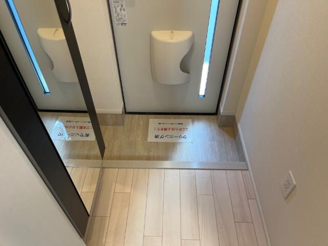 物件内観写真9　(玄関（イメージ）)