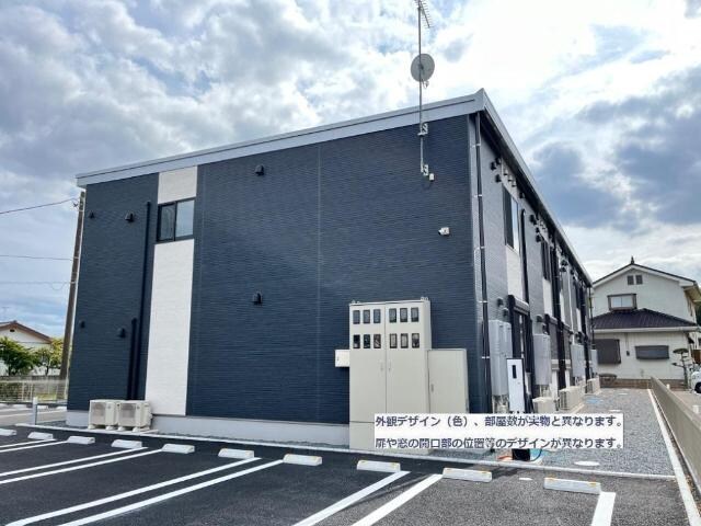 物件外観写真2　(同型タイプ)