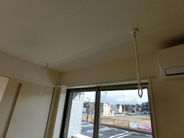 その他設備(室内物干し)