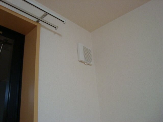 物件内観写真25　(換気口)