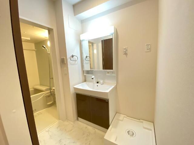 物件内観写真11　(洗面)