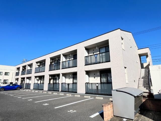 物件外観写真1　(外観写真（昼）)