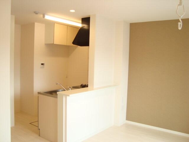 物件内観写真6　(リビング)