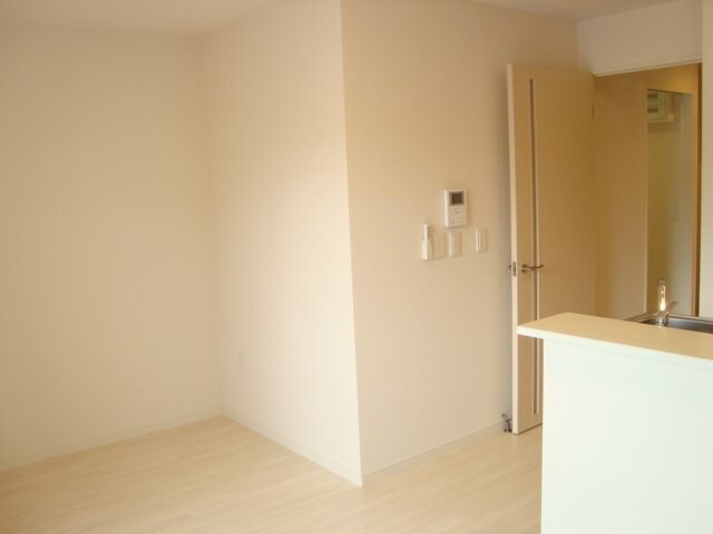 物件内観写真16　(リビング)