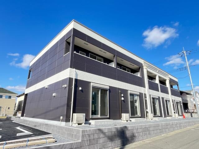 物件外観写真1　(外観写真（昼）)