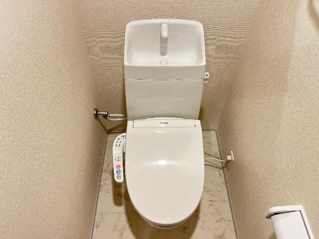 物件内観写真4　(トイレ)