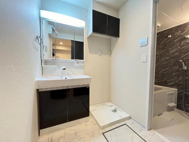 物件内観写真11　(洗面)