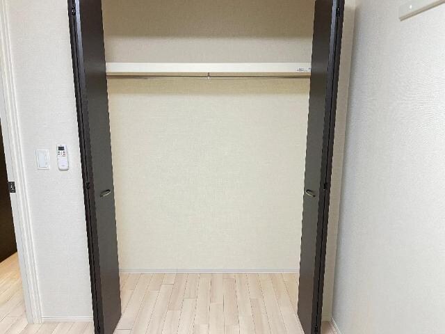 物件内観写真13　(収納)
