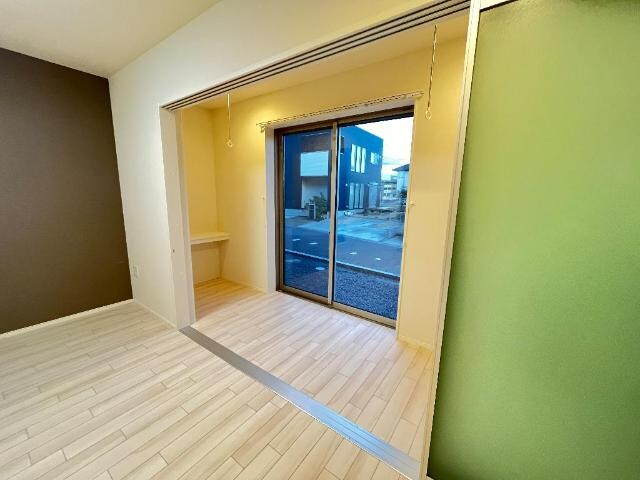 物件内観写真16　(室内)