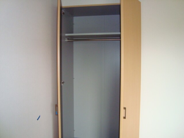 物件内観写真11　(収納)